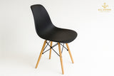 Scandinavian Chair – Black